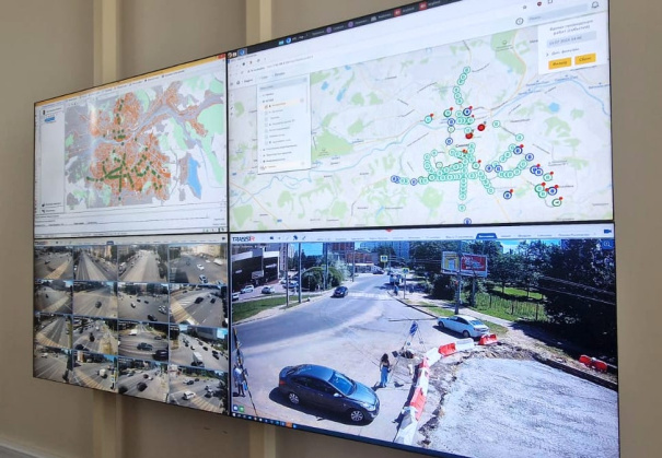 Искусственный интеллект управляет дорожным трафиком в Смоленске: скорость движения выросла на 15%