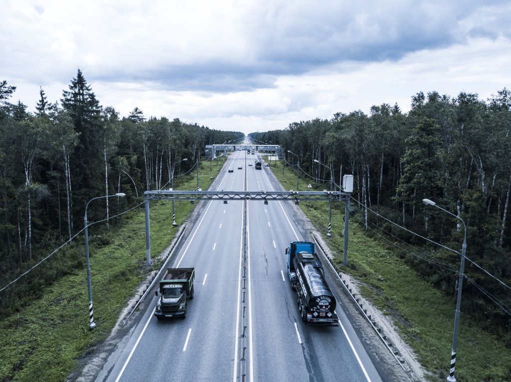 Повышение сохранности дорог ― в регионах устанавливают автоматические пункты весогабаритного контроля