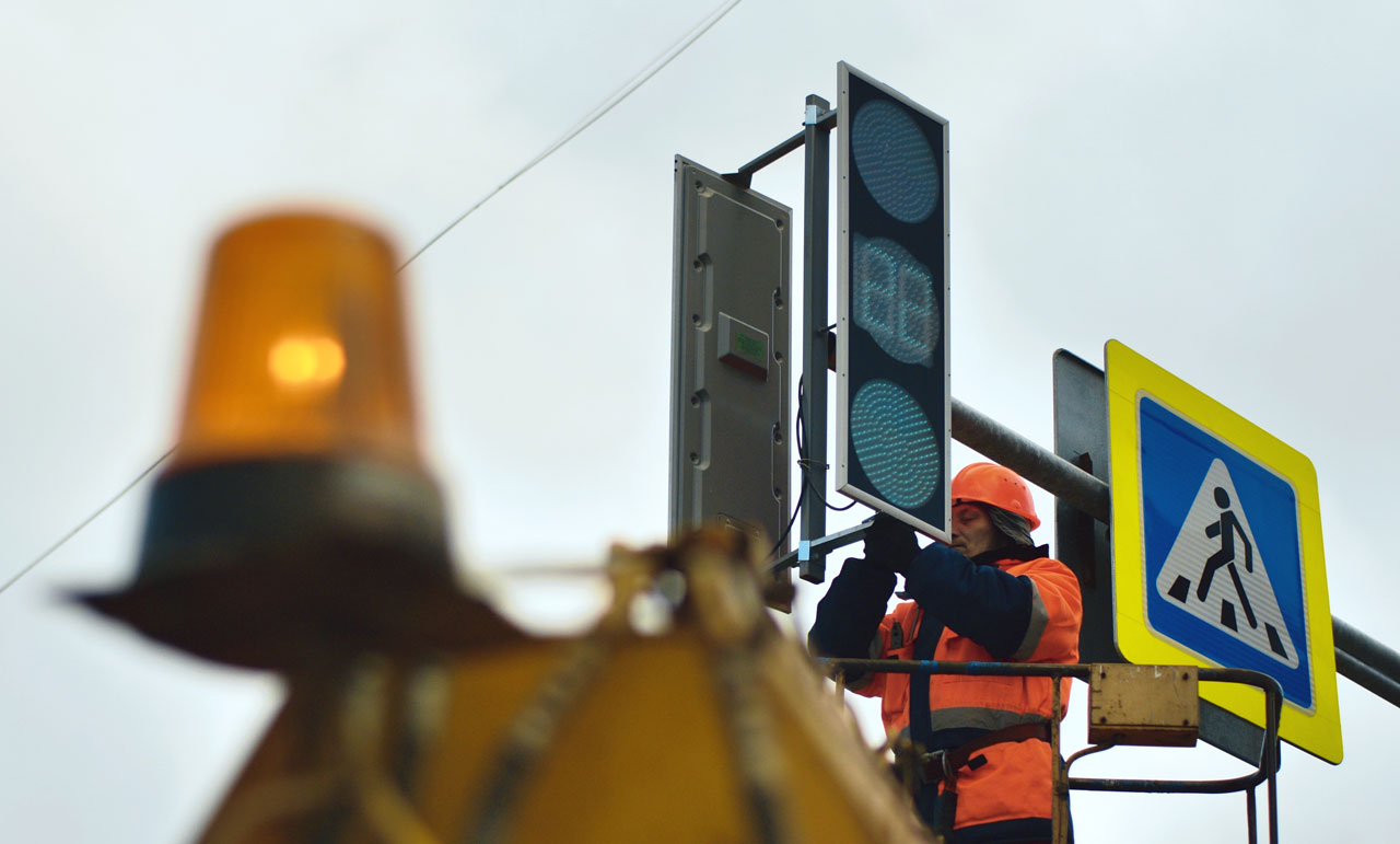 Новые светофоры и детекторы транспорта установят на дорогах Нижнего Тагила