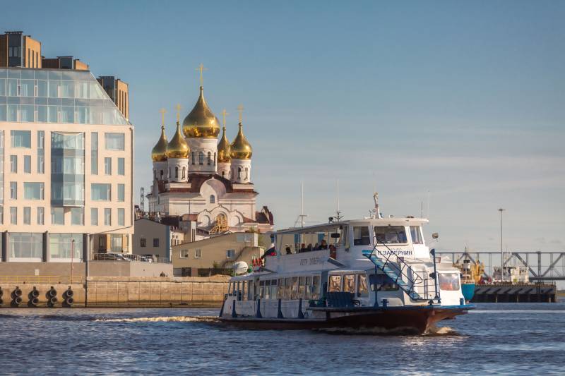 Пассажиры речного транспорта Архангельска могут оплатить проезд банковскими картами